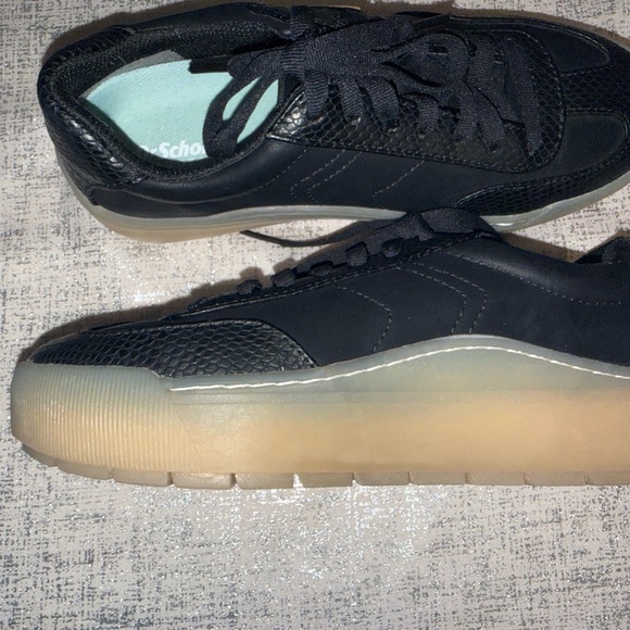 Dr. Scholl's Women's Time Off Win Platform Sneakers - Picture 8 of 16